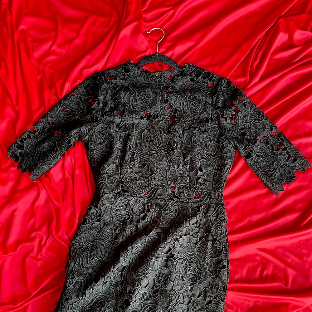 Black fitted lace dress from Lulu’s